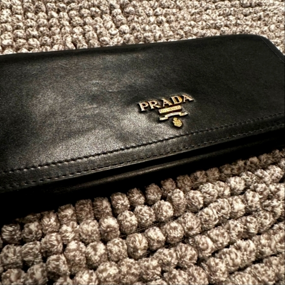 Prada Handbags - EUC! Gorgeous Prada Leather Wallet